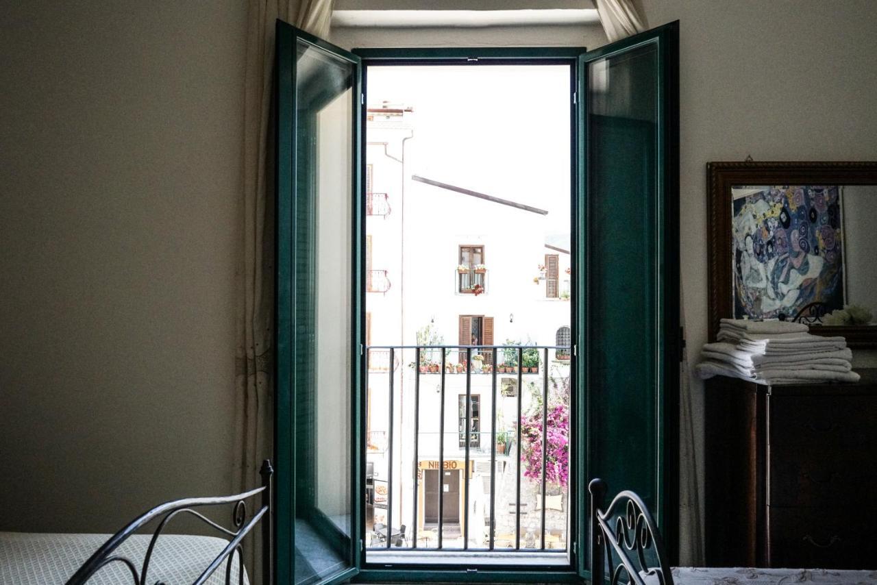 Casa Cardi Apartment Sperlonga Bagian luar foto